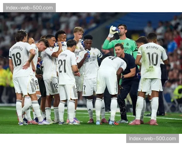 皇马新援阿诺德融入迅速,右路攻防一体化提升明显 皇马新援阿诺德融入迅速,右路攻防一体化提升明显